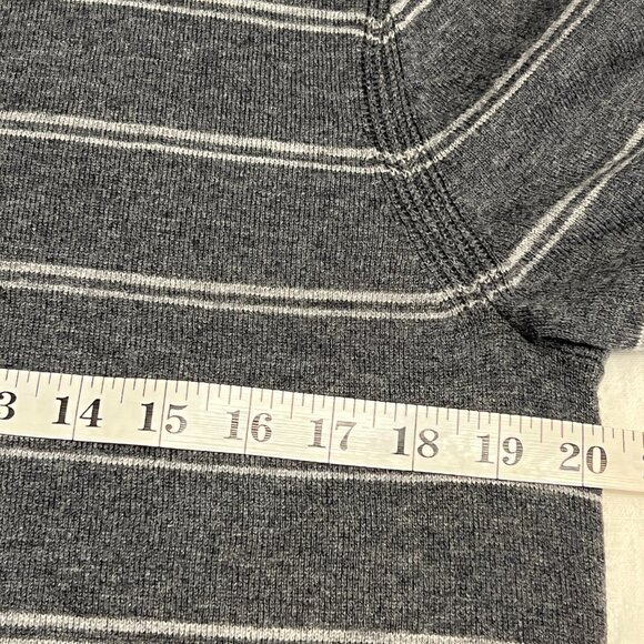 Theory Men’s Merino Wool Knit Sweater Gray Striped Crewneck Size M Lightweight - Picture 7 of 10
